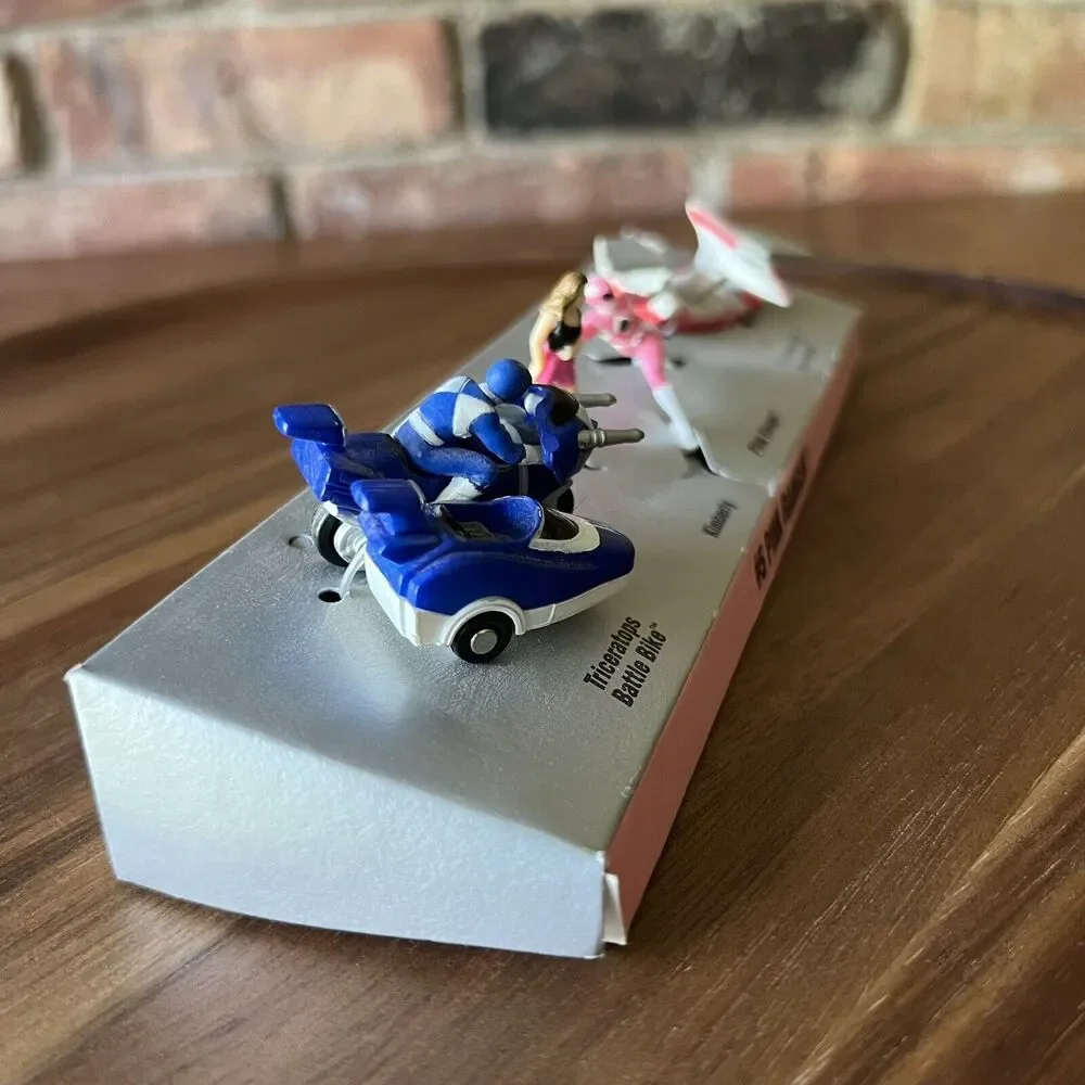Micro Machines Mighty Morphin Power Rangers #5 Pink Ranger Set Galoob 1994